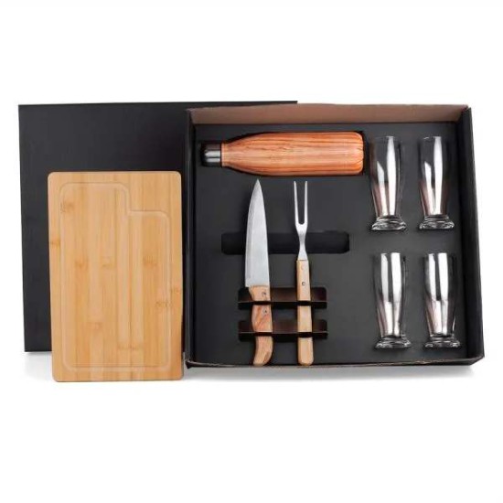 Conj. Para Churrasco C/ Copos E Garrafa - 8 Peças Personalizado