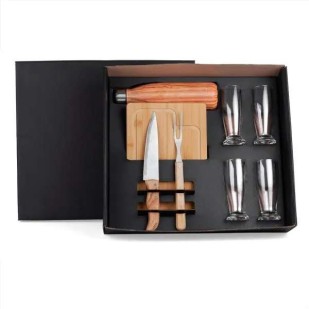 Conj. Para Churrasco C/ Copos E Garrafa - 8 Peças Personalizado